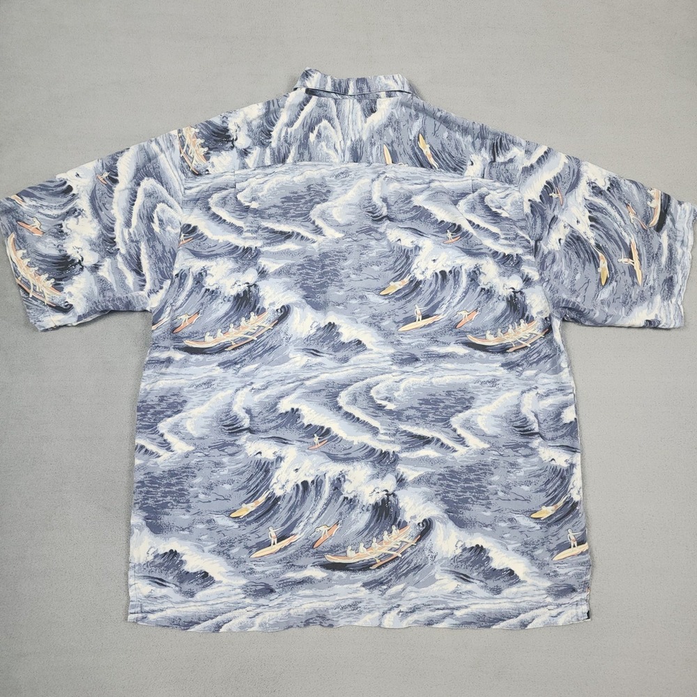 Vintage Tommy Bahama Shirt Mens M Blue Hawaiian Surfing Waves Canoe Rayon Aloha - Picture 7 of 13